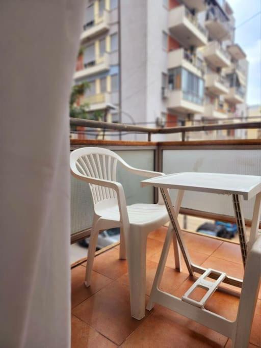 One Bd Flat Near Center With 24H Self Check In Daire Tiran Dış mekan fotoğraf