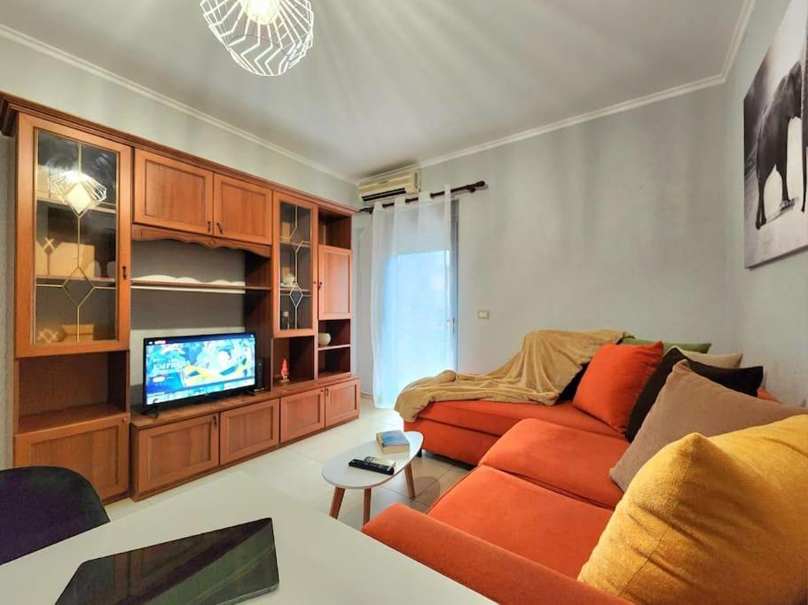 One Bd Flat Near Center With 24H Self Check In Daire Tiran Dış mekan fotoğraf